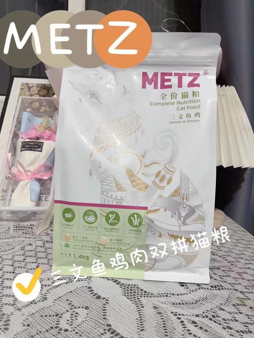 猫咪玩具与零食——如何挑选高质量的猫粮和玩具